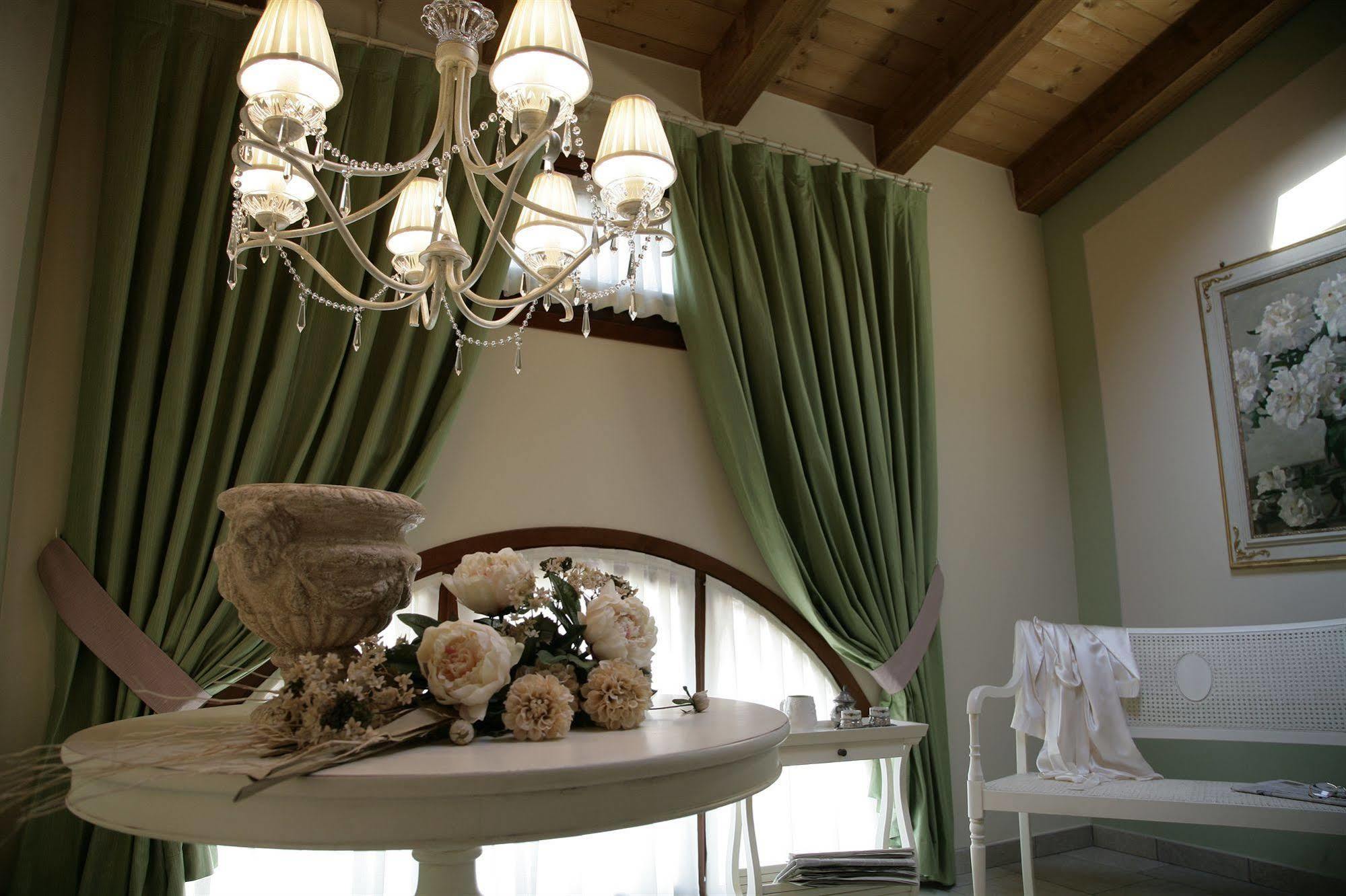 Agriturismo Otto Ducati D'Oro Isola della Scala Kültér fotó
